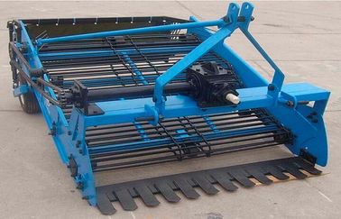 चीन Mini Potato Harvester Single Row Potato Harvester Machine 0.53-0.83M आपूर्तिकर्ता